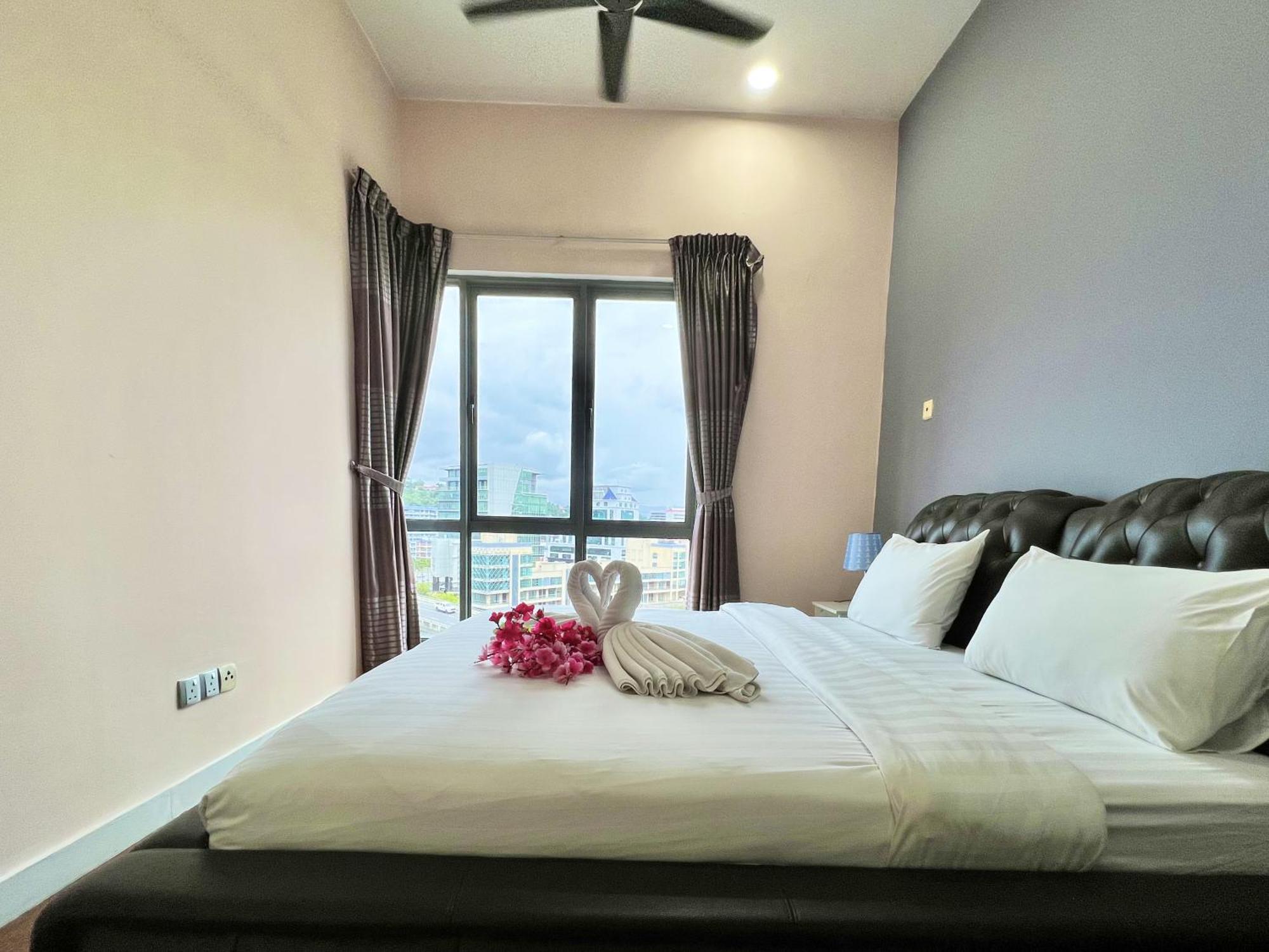Margo Istay - The Loft Imago Kota Kinabalu Esterno foto