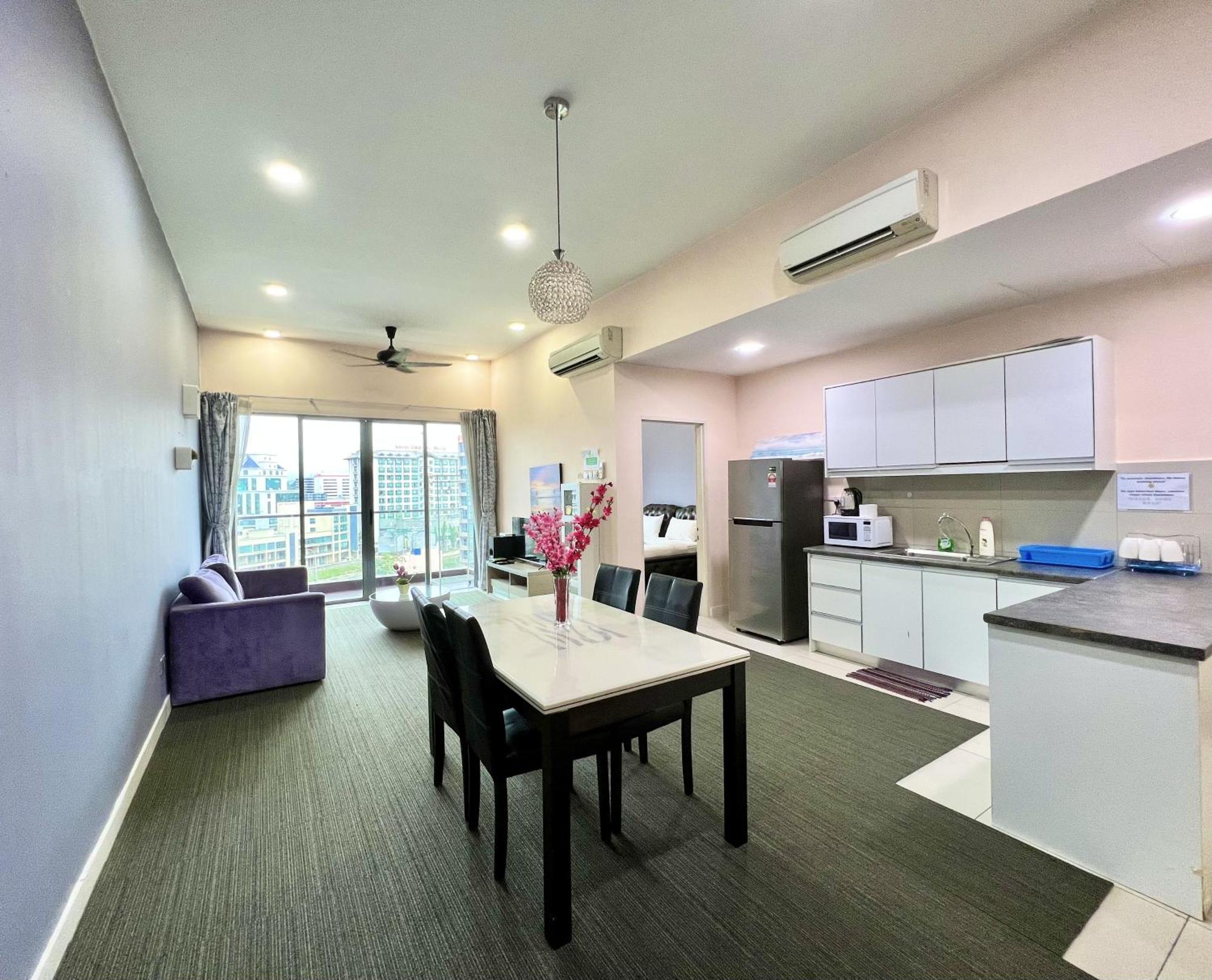Margo Istay - The Loft Imago Kota Kinabalu Esterno foto