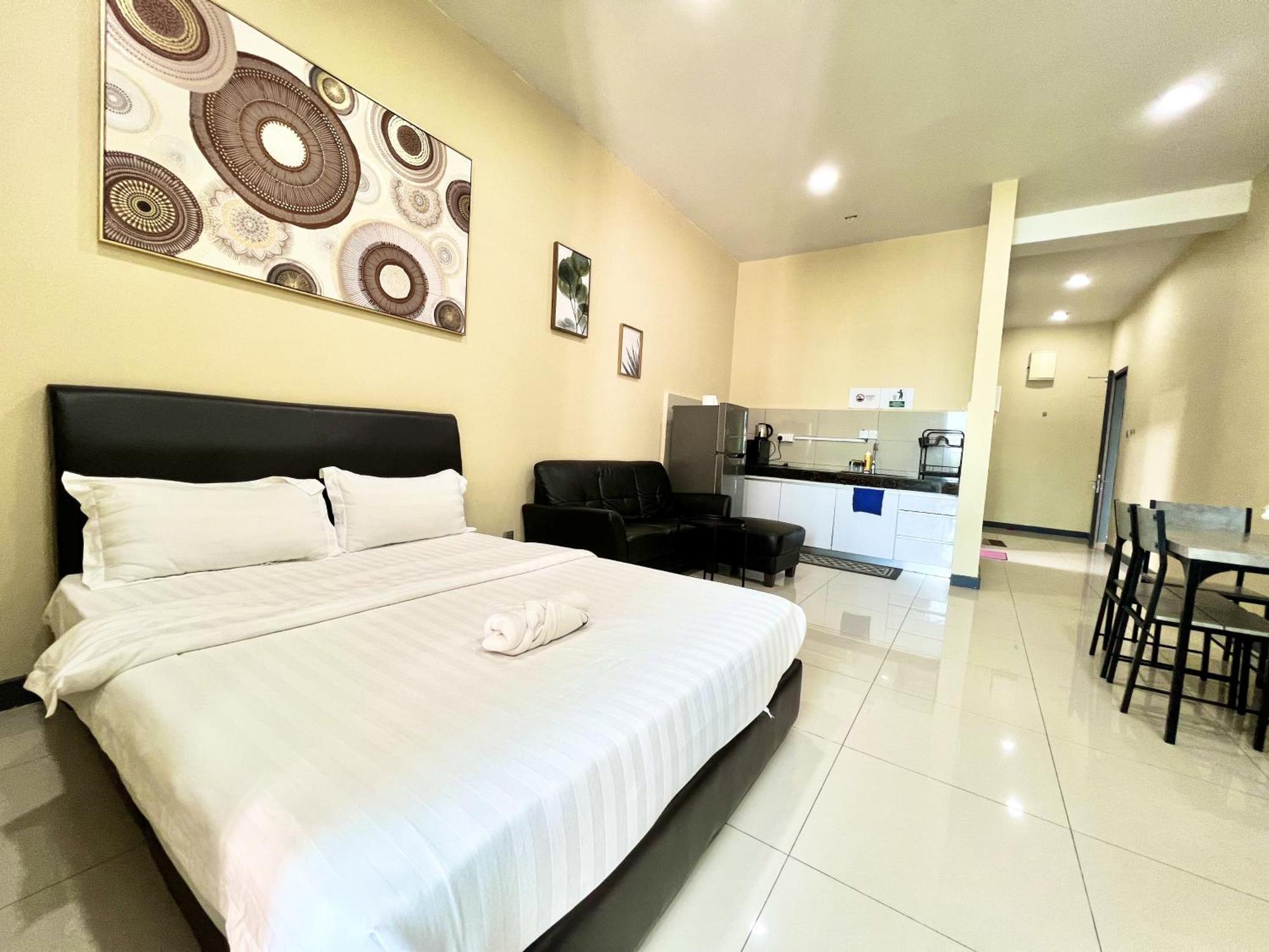 Margo Istay - The Loft Imago Kota Kinabalu Esterno foto